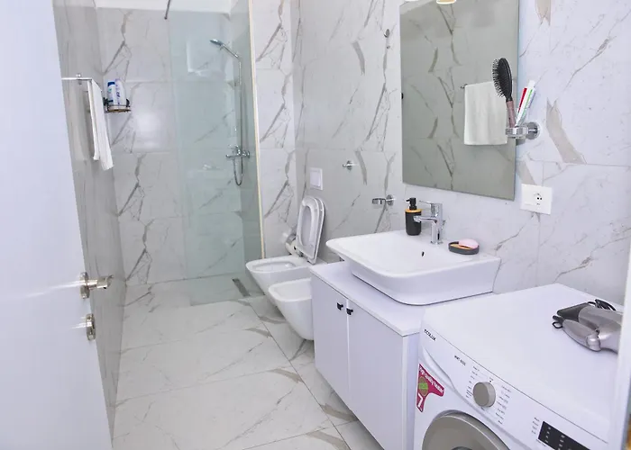 Lägenhet Luxury Square 21 Tirana